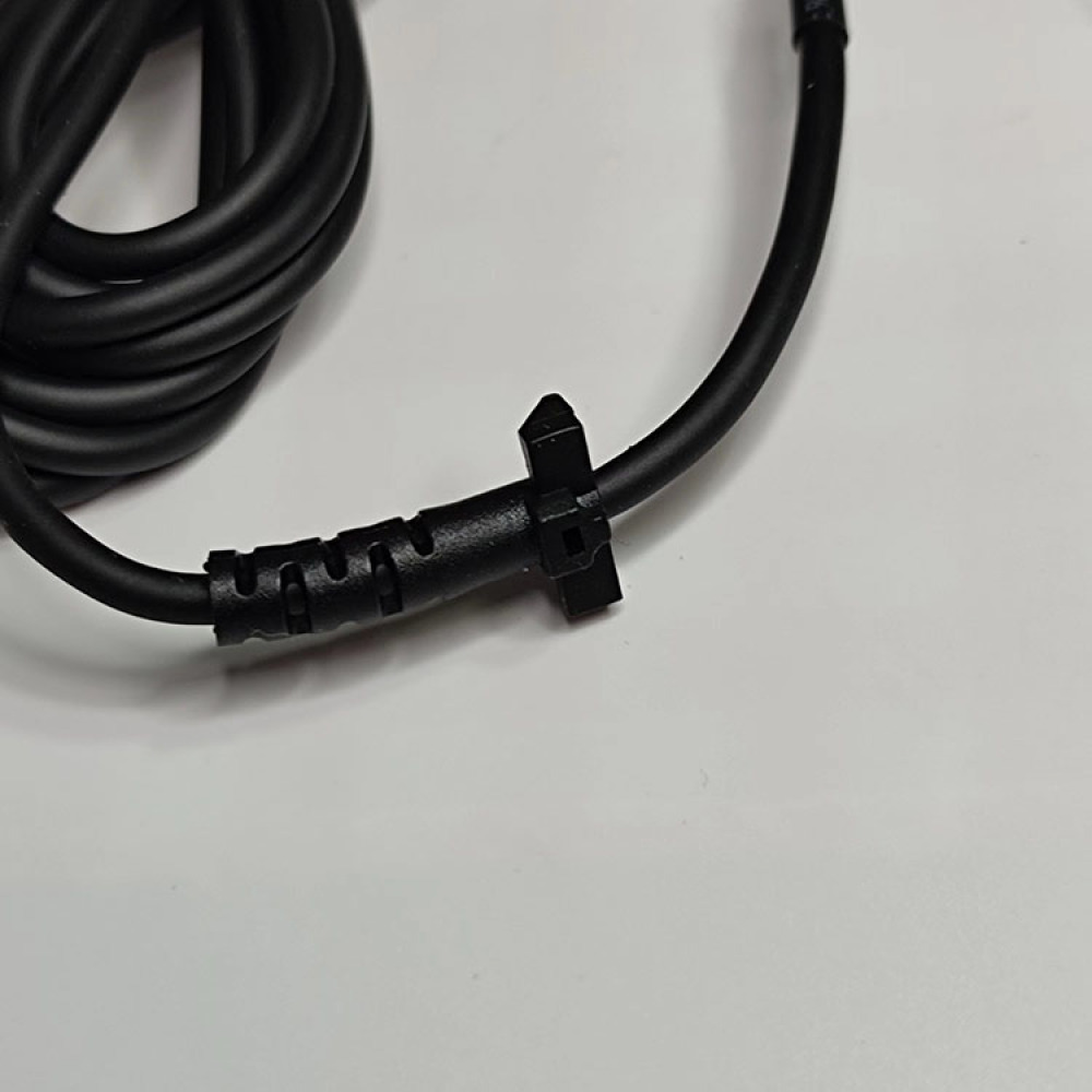 Cavo per Mouse USB a 5pin dure - Gaming Accessories Logitech recensione e prezzo